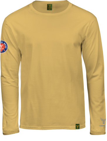 gelbes Langam T-Shirt mit Rundhals, Frontansicht, Patch auf dem Arm Label am unteren Saum Logoprint tonal abgestimmt in silbergrau auf dem linken Arm über dem Bündchen, Kleinstserie 